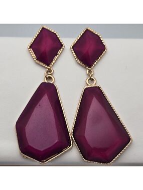 ✨2/$10✨ Purple Plum Crystal Gold Tone Dangle Earrings 2.5" Statement Glam